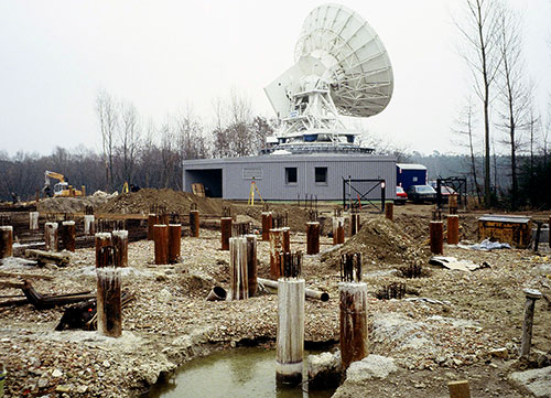 Erdfunkstelle,
 Gründung Fundamente