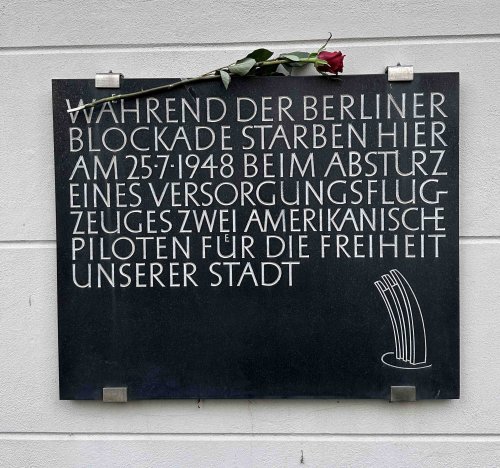 Gedenken an 75 Jahre Luftbrücke