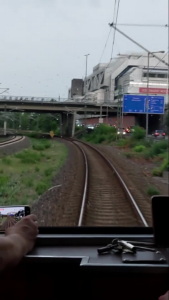 Video (7,9 MB),
weiter Richtg. Westkreuz. Neubau Ringbahnbrücke,
am ICC