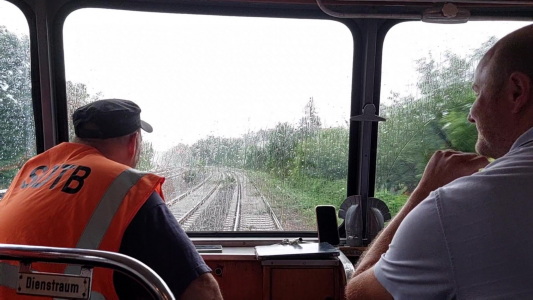 Video (7,8 MB): viel Regen - aber wo?